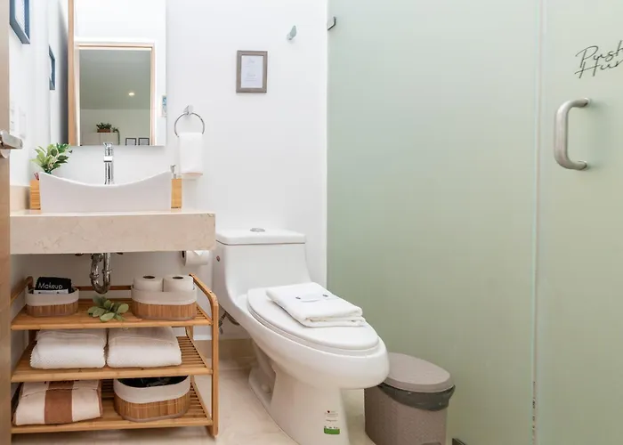 Luxury Condo, 2br, Fast Internet, Akul