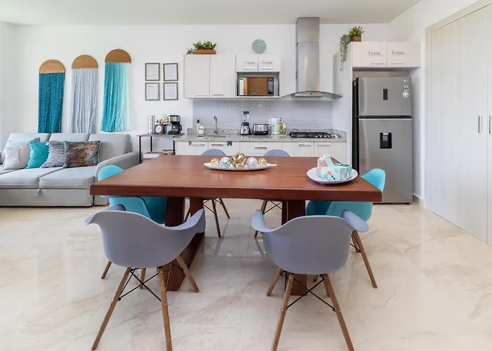 Luxury Condo, 2br, Fast Internet, Akul